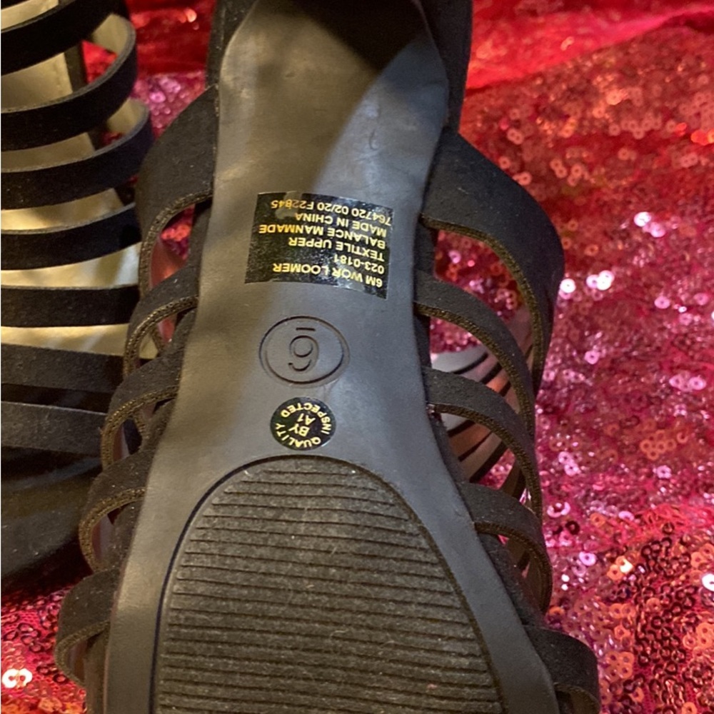 Ladies Heels - Picture 4 of 4